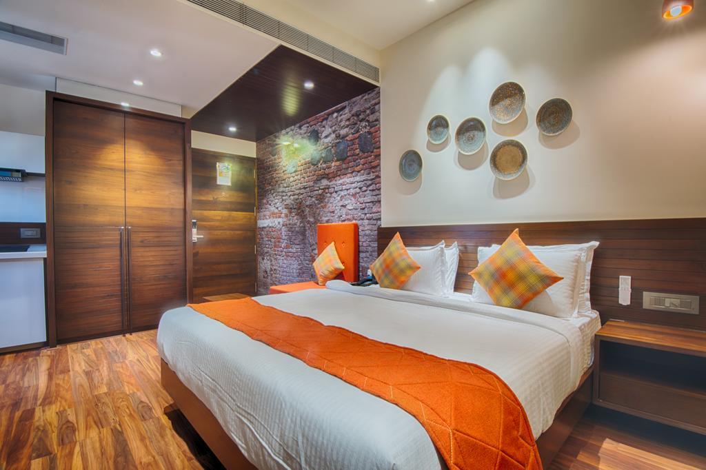 The Elements Hotel Rajkot Exterior photo